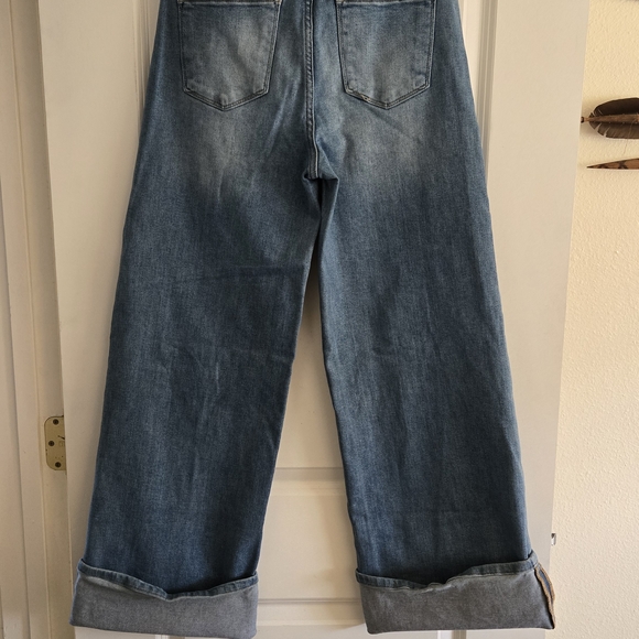 High Rise Wide-Leg Jeans - Picture 3 of 4
